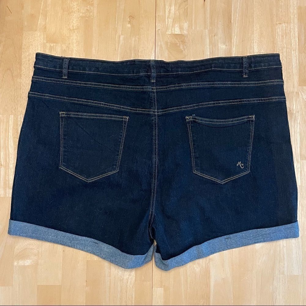 ModCloth Button Fly Jean Shorts Plus - Picture 3 of 3